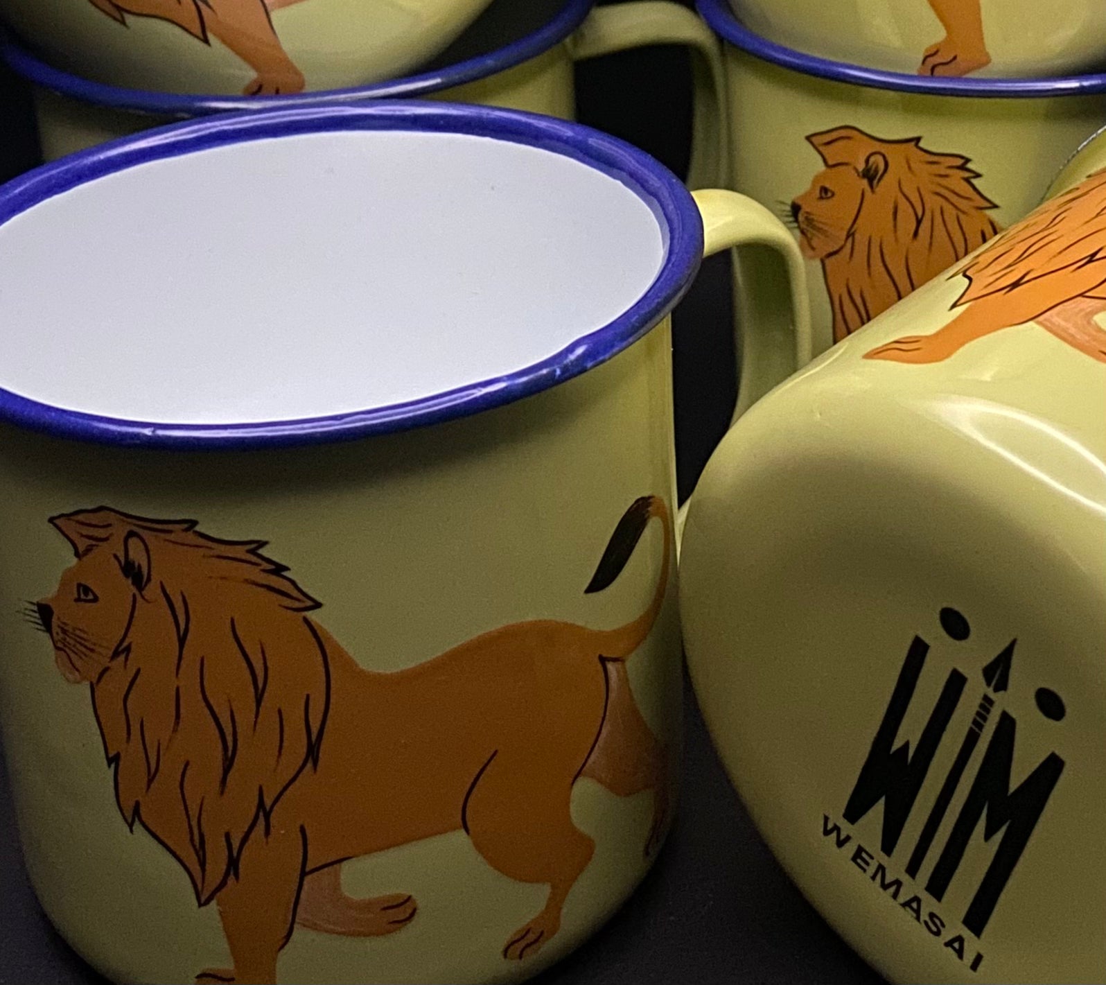 Tazas león esmaltadas