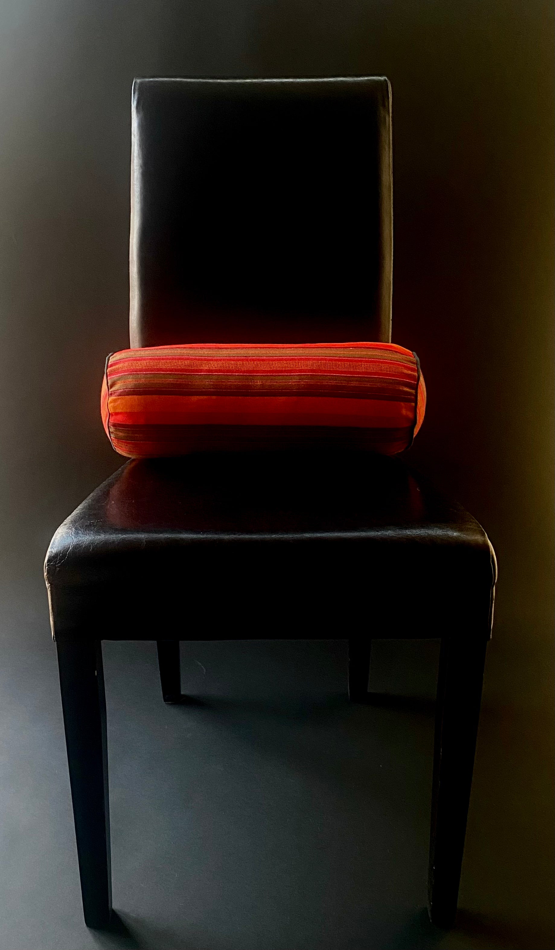 Maasai cushion Simba 40x15