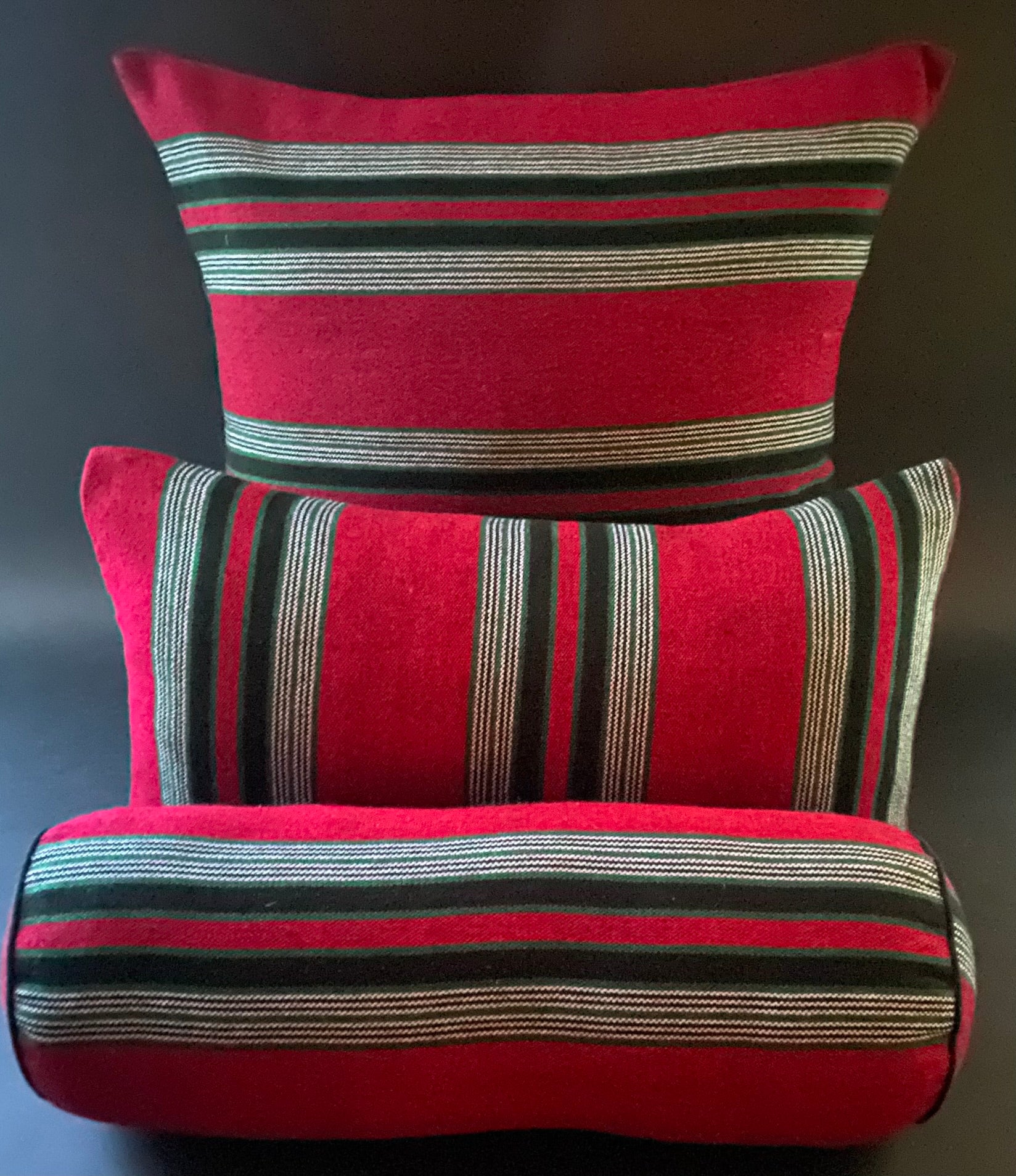 Maasai cushion Kifaru 30x50