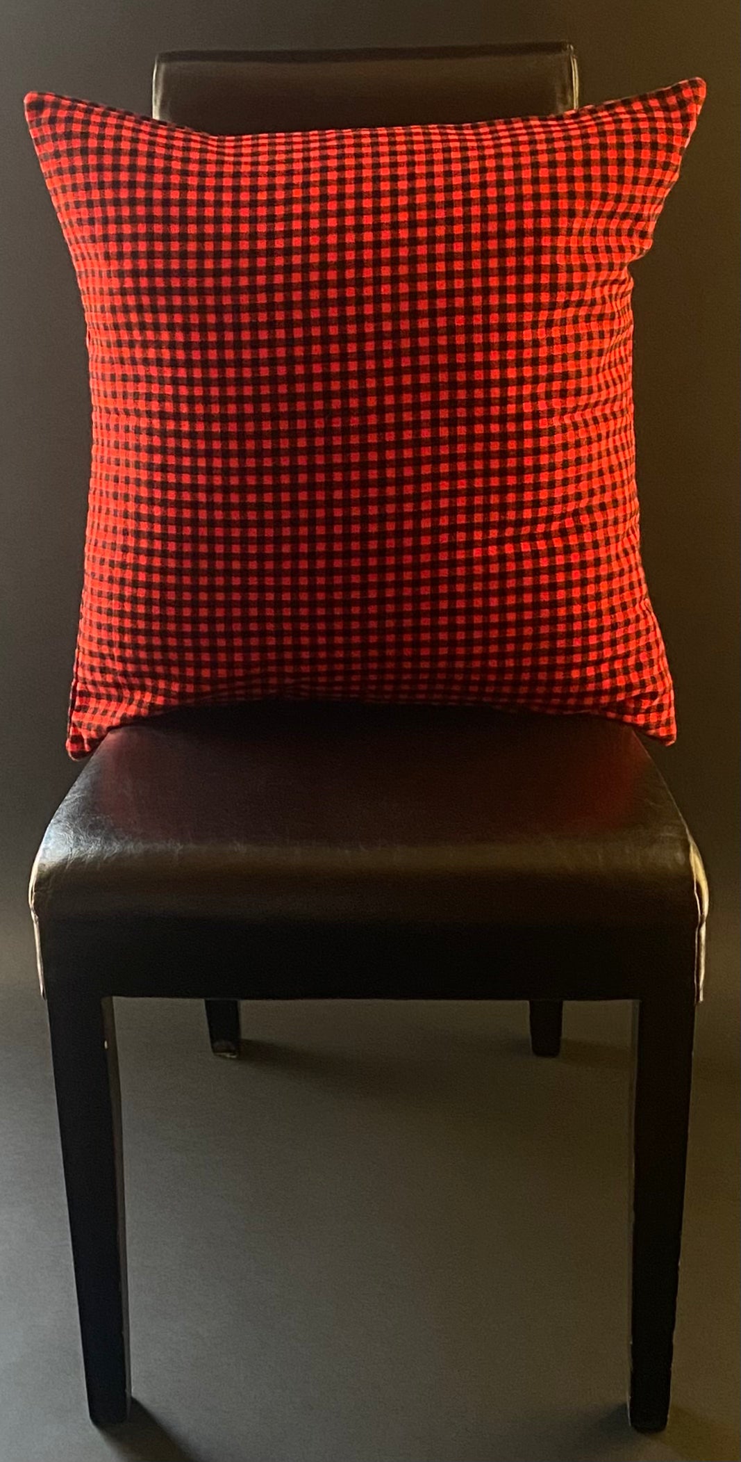 Maasai cushion Nyati 50x50
